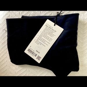 Black NWT lululemon align super high rise 4